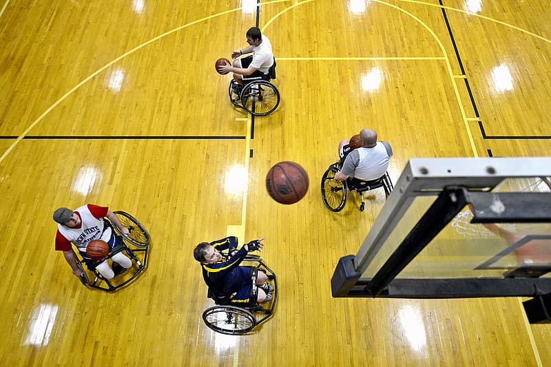 Faire du sport avec son fauteuil roulant et un cathéter