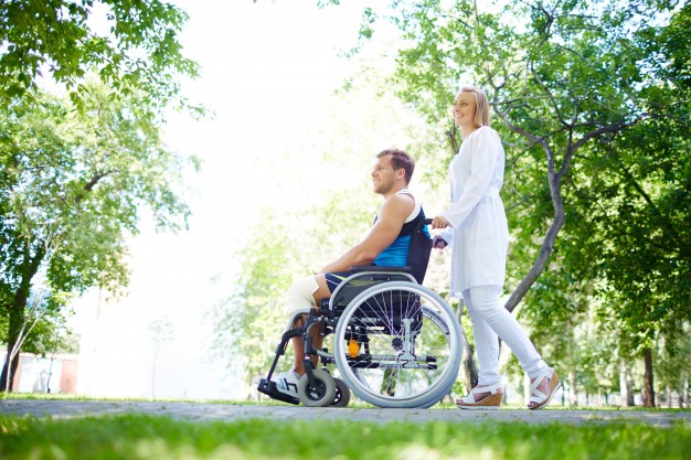 Garder une activité physique après une lésion de la moelle épinière